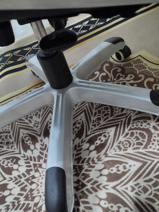 Офисное кресло Малайзия