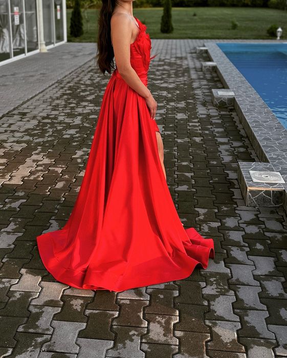 Rochie de seară unică – roșu intens, trena detașabilă, XS