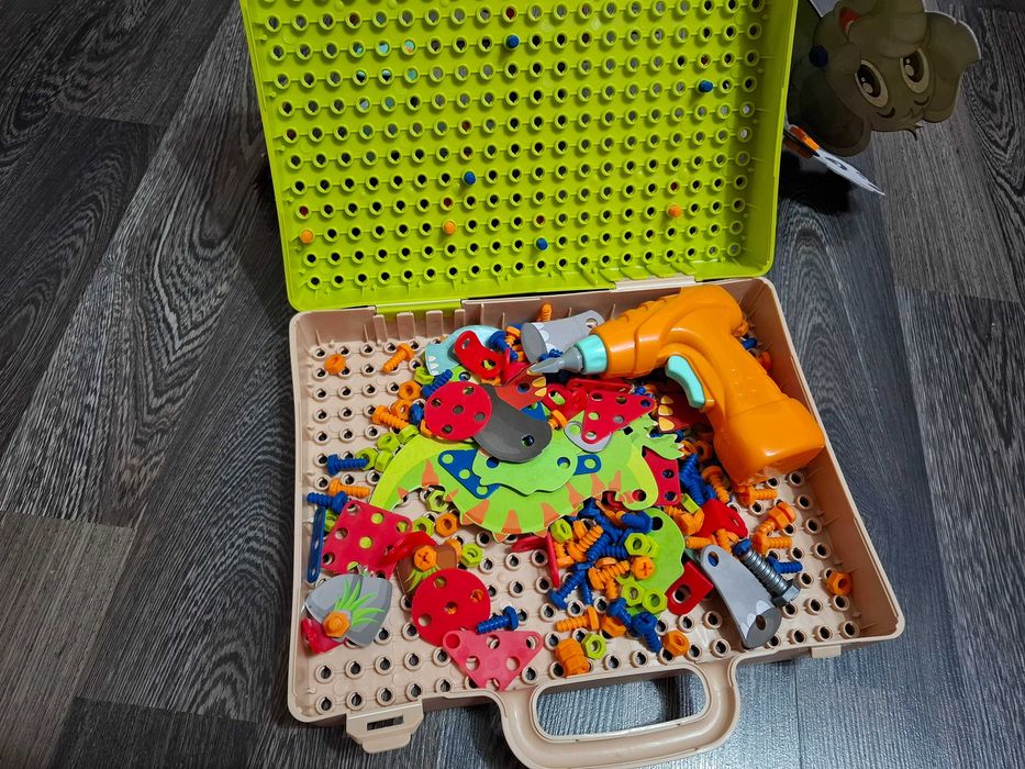 Jucarie de constructie montessori