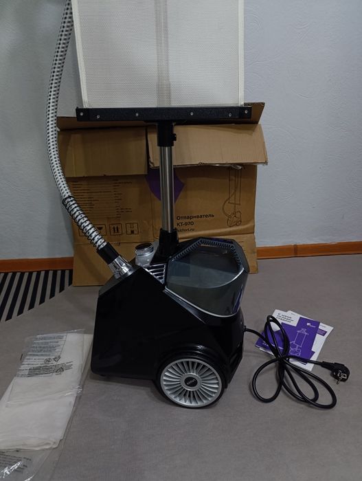 Отпариватель Kitfort KT-970 черный