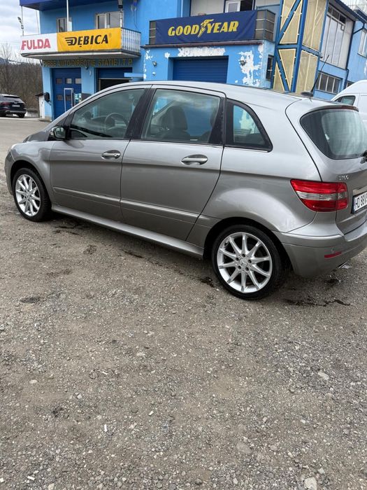 Mercexes-benz B150 w246