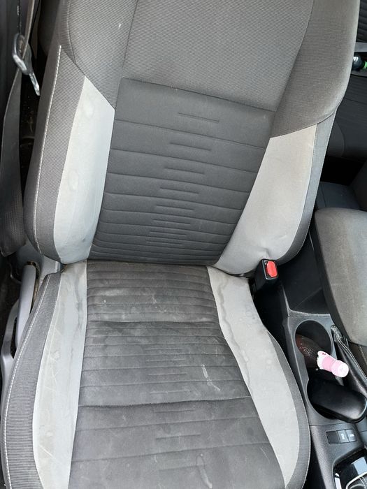 Detailing auto si curatare canapele