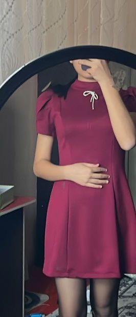 Платье короткий цвет бордовый