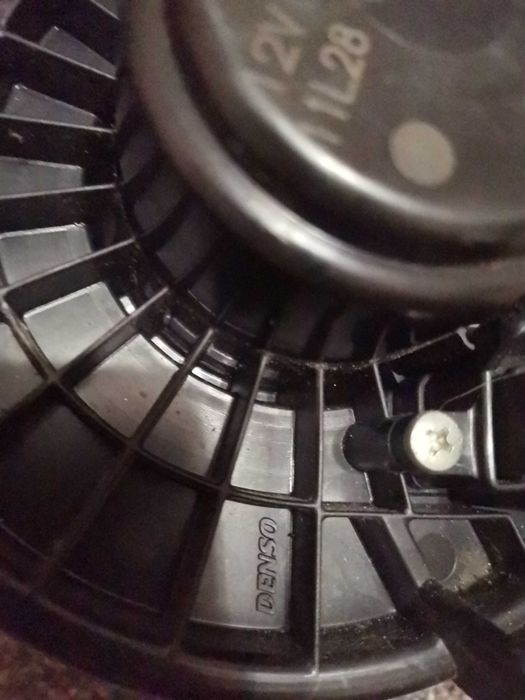 Вентилатор/моторче/турбина парно Toyota Yaris/ Тойота ойота Ярис 2009г