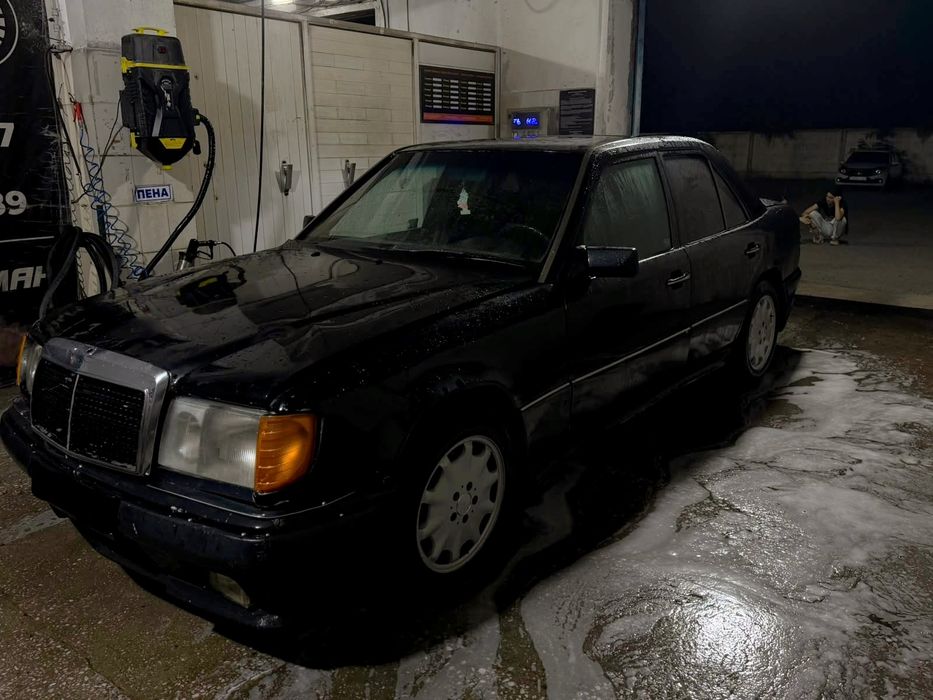 Mercedes w124 e class