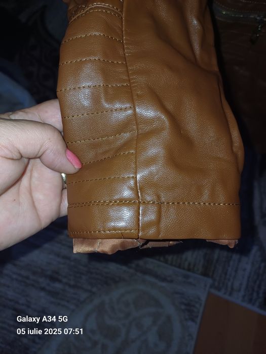 Geaca imitație piele noua