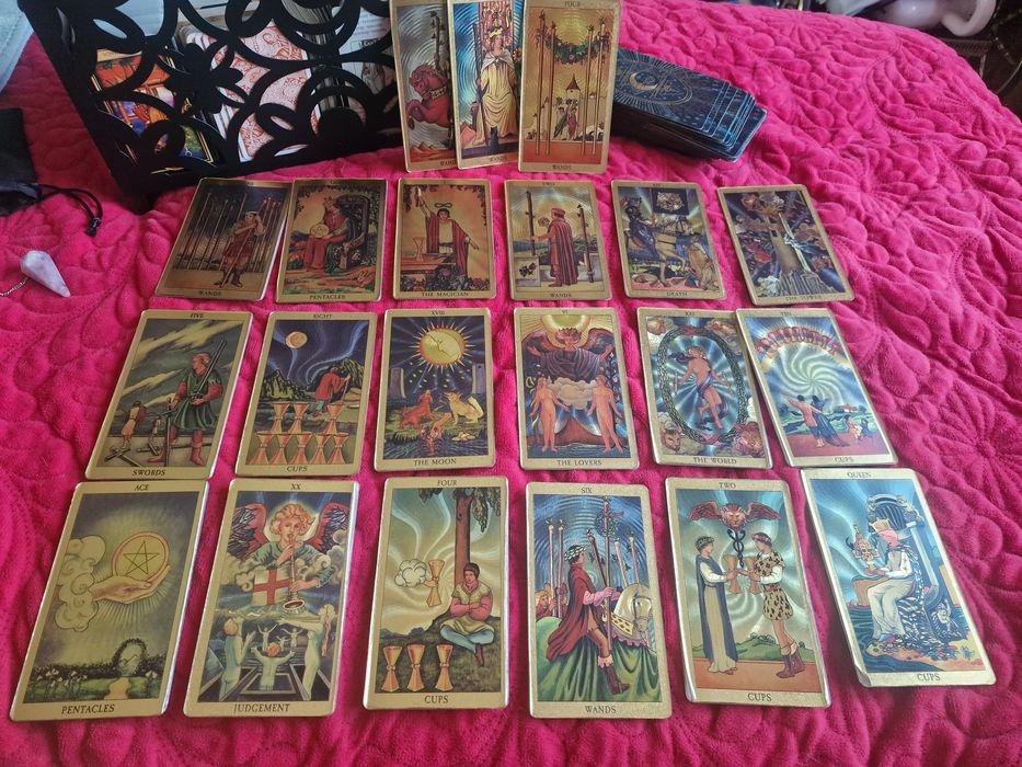 Consultanta in Tarot,bobi,pendul