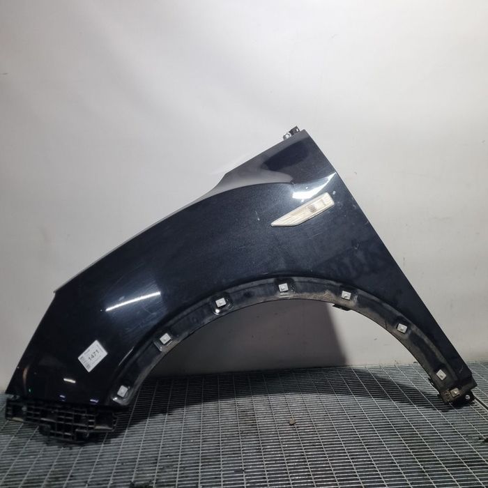 Aripa Stanga Fata SsangYong Tivoli 2015 - 2019 4 Usi Cyber Grey Metalizat LAK (1471)