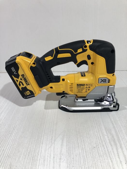 Pendular Dewalt DCS 334