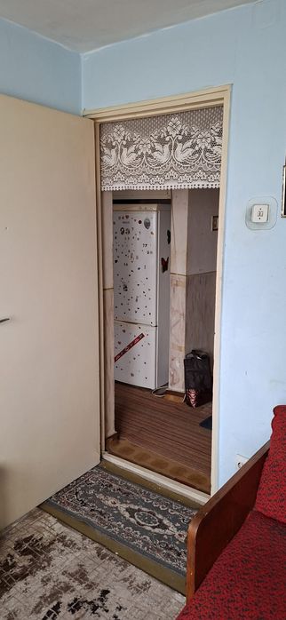 Proprietar vind apartament 2 camere,decomandat