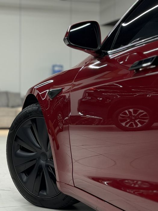 Tesla Model S Plaid