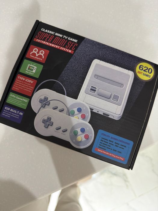 Срочно продам Новую игровую приставку! Отличный подарок!