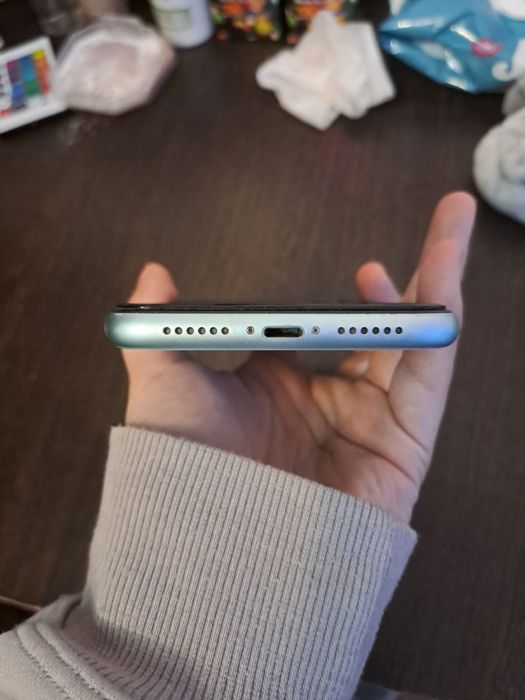 iPhone11 на 64гб