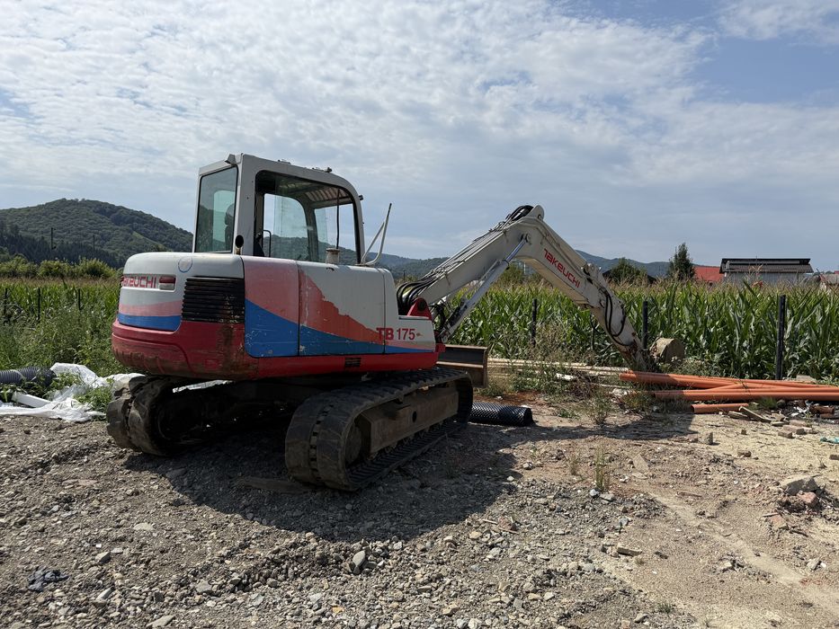 TaKeuchi excavator  TB175
