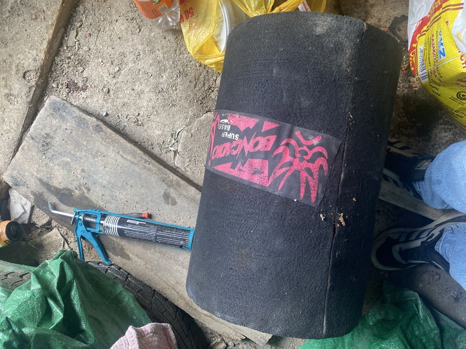 Продам колонку сабвуфер