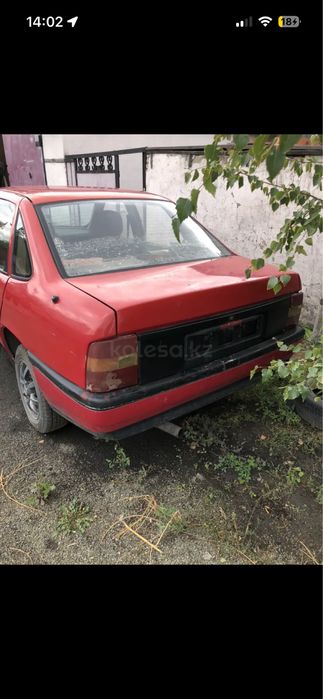 Продается Opel Vectra A1989