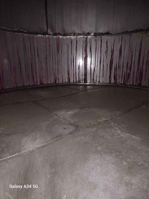 ЦИСТЕРНА/РЕЗЕРВОАР/СИЛОЗ от неръждаема стомана с обем 39 кубика