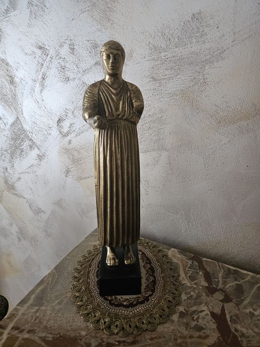 Vizitiul din Delphi statueta bronz