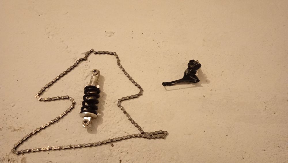 Vând diverse  accesorii