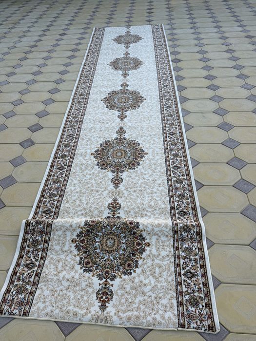 Продаётся ковровая дорожка