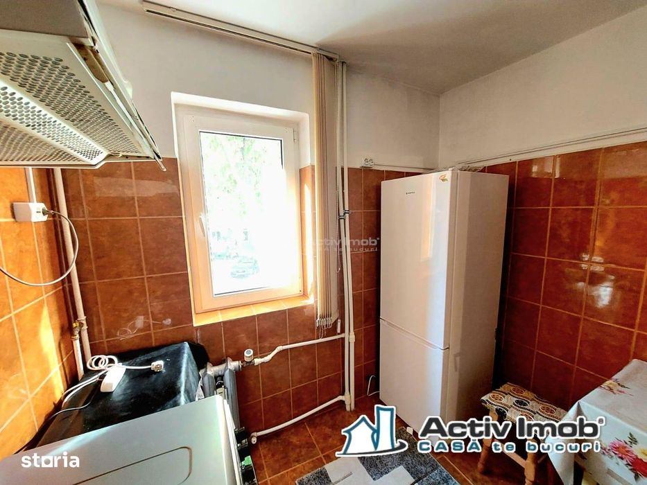 2 camere, etaj 1, 42 mp, boxa subsol, mobilat si utilat, Micro 14