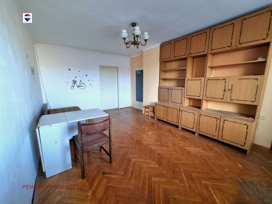 Продава се Четиристаен апартамент в Русе, Възраждане - 95 кв.м за 553 €/кв.м - Снимка #3