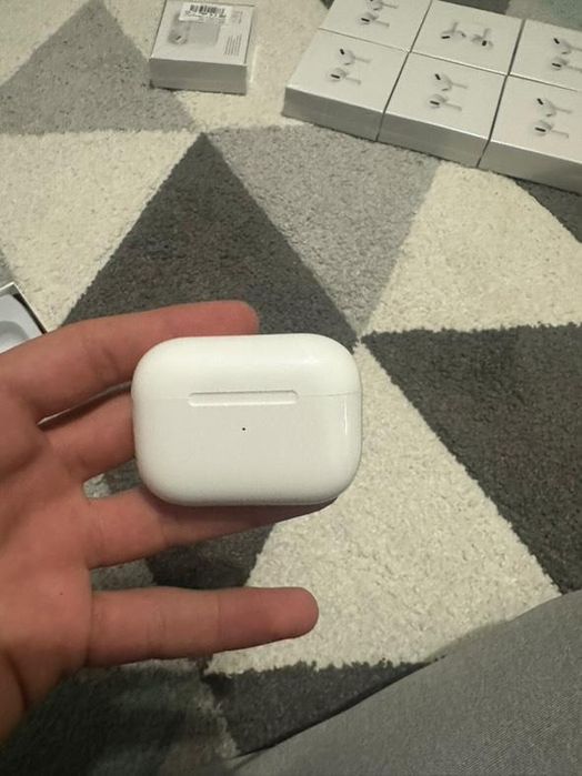 Продавам слушалки airpods