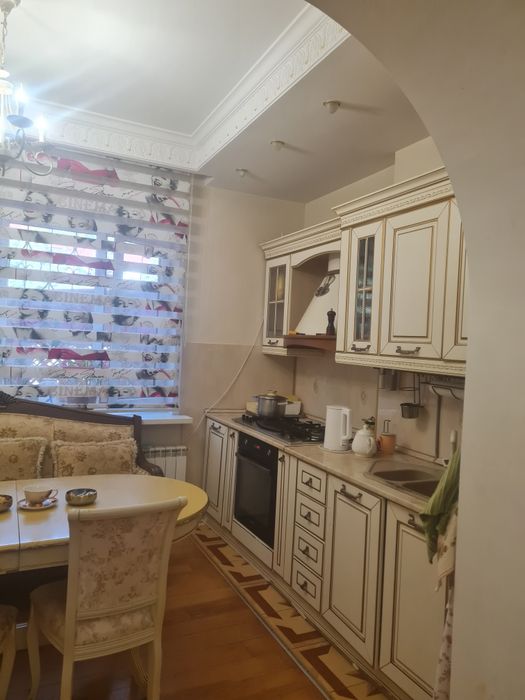 Продам 3х уровневый танхаус в Самал-3