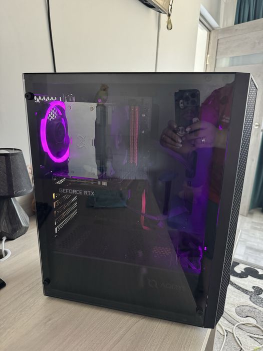 Unitate ( PC ) + Monitor