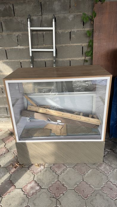 Ветрина холодильник