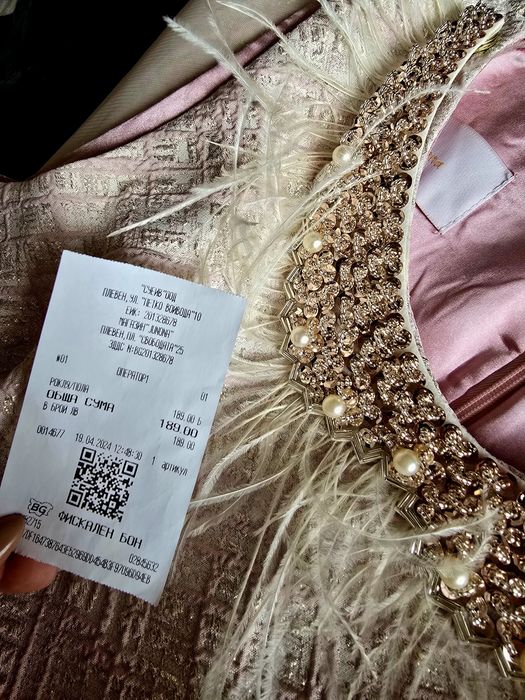 Рокля JUNONA - разкроена рокля с пера