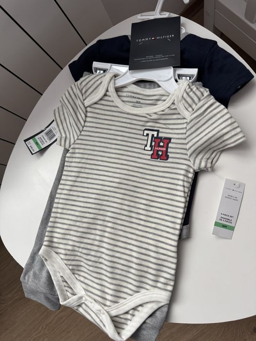 Tommy Hilfiger - комплект от 3 части