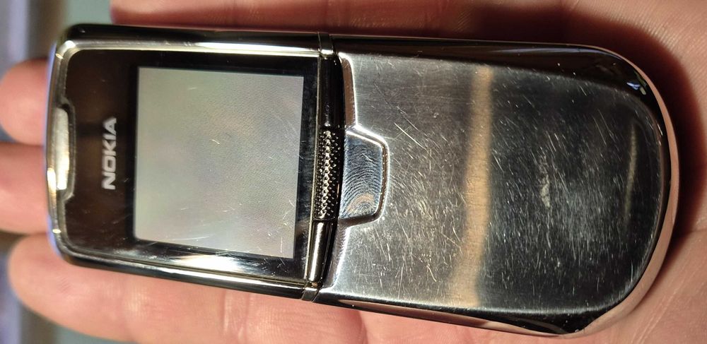 Nokia 8800 slider din oțel inoxidabil inclusiv 2 acumulatori