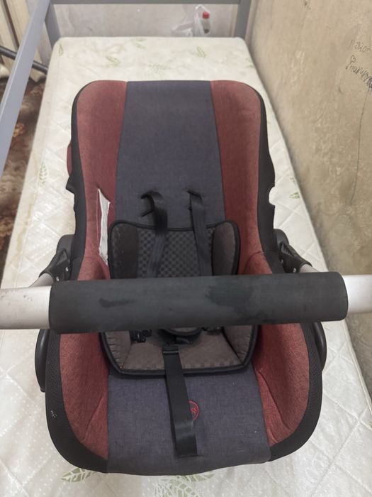 Продаеться автолюлька