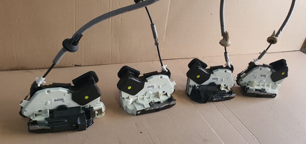 Broasca incuietoare usa fata spate stanga dreapta passat b8