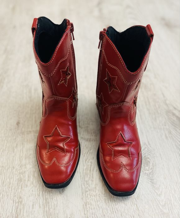 Cizme / ciocate zara rosii cu stele marime 34