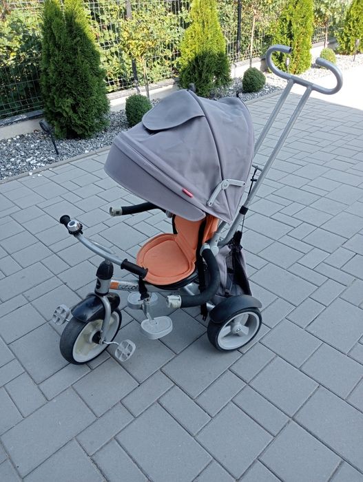 Vând tricicletă copii