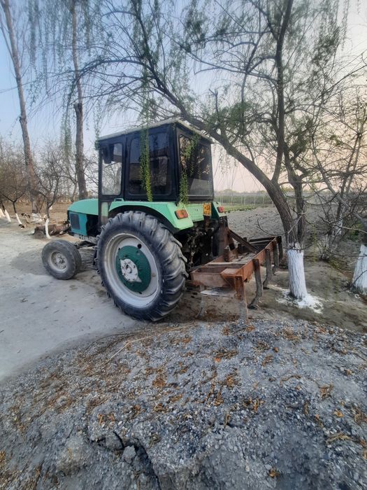 Traktor ttz 80 sotiladi