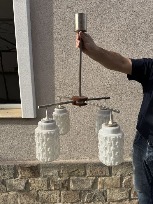 Продавам ретро полилеи