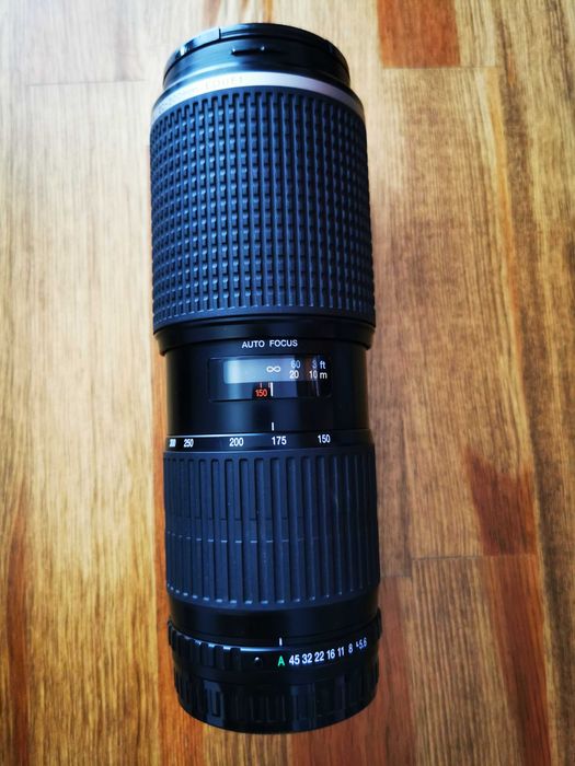 Pentax 645D DSLR format mediu + obiective