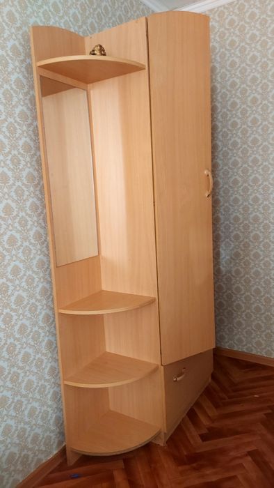 Шкаф для прихожей