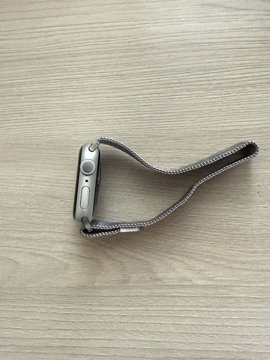 Продается Apple Watch