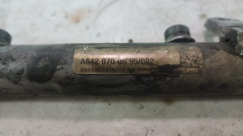Rampa injectoare 3.0 cdi om642 A6420700695 Mercedes-Benz S-Class W221