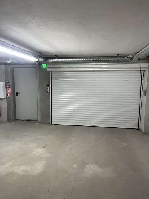 Продава се Гараж / Паркомясто в Варна, ЖП Гара - 34 кв.м за 1206 €/кв.м - Снимка #2