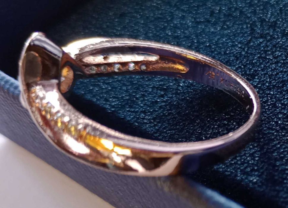 Елегантен дамски пръстен с цирконий – много запазен