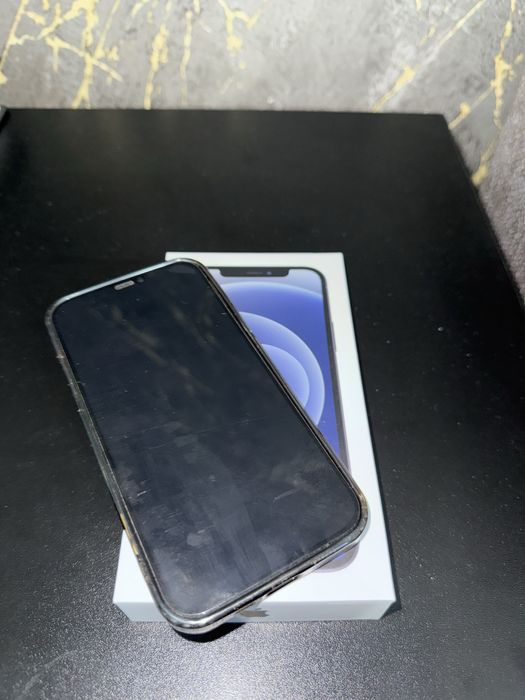 Продам iphone 12/64 gb. Торг имеется