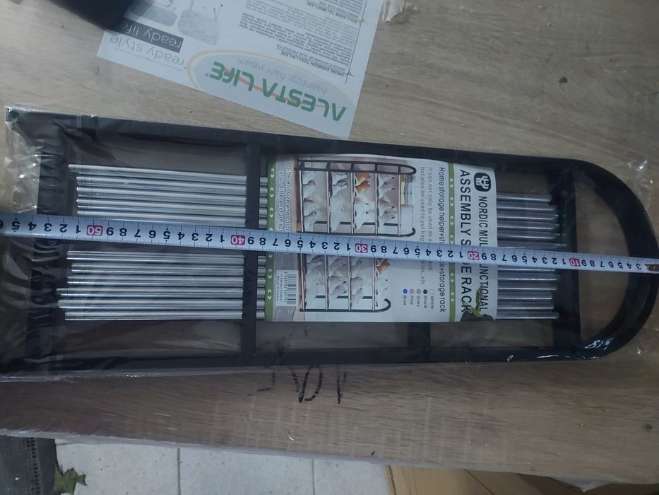 Raft pantofi metalic, 4 polite 8-10 per.pantofi..Dimensiuni în foto