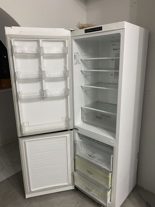 Продам холодильник LG