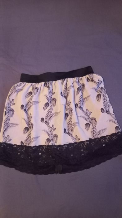 Дамска пола с цип