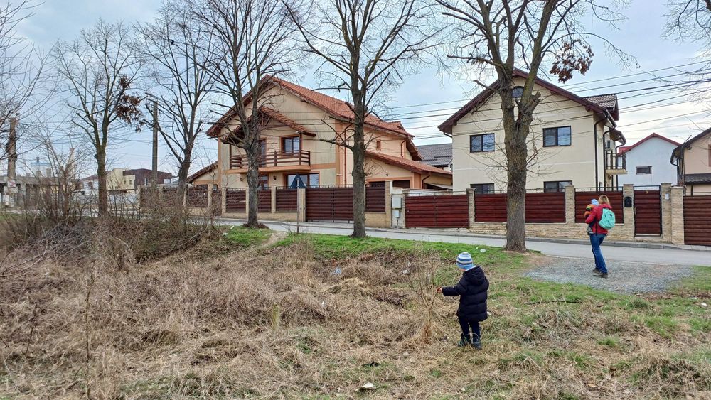 Teren intravilan - str. Livezilor, 9 Mai